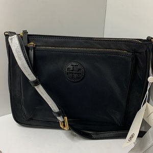 New With Tags Authentic Tory Burch Nylon Swing Pack Crossbody True Black Pu…
